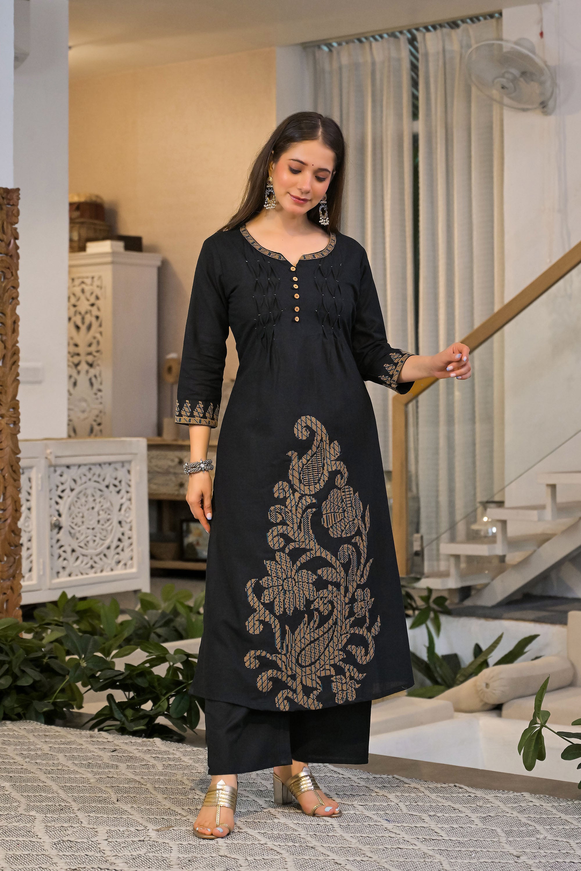 Zariya Heritage Embroidered Cotton Kurta Pant Set