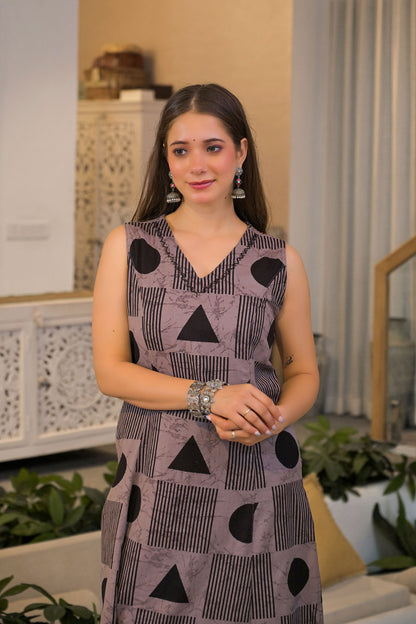 Nyra Dot Cotton Kurta Pant Set